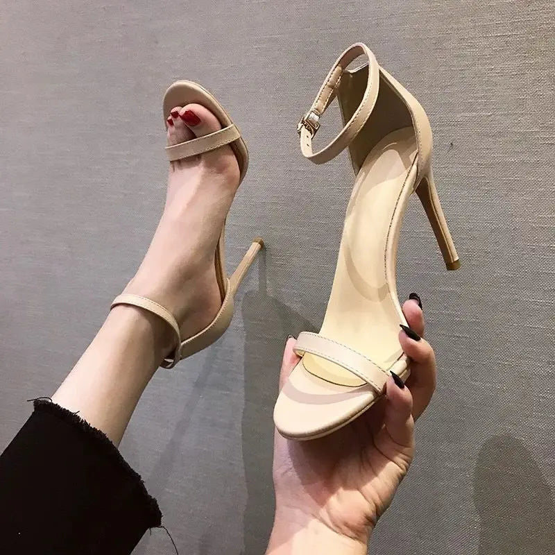 Fashion Woman High Heeled