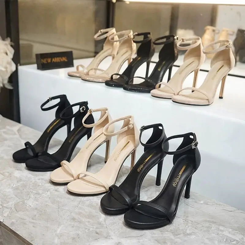 Fashion Woman High Heeled