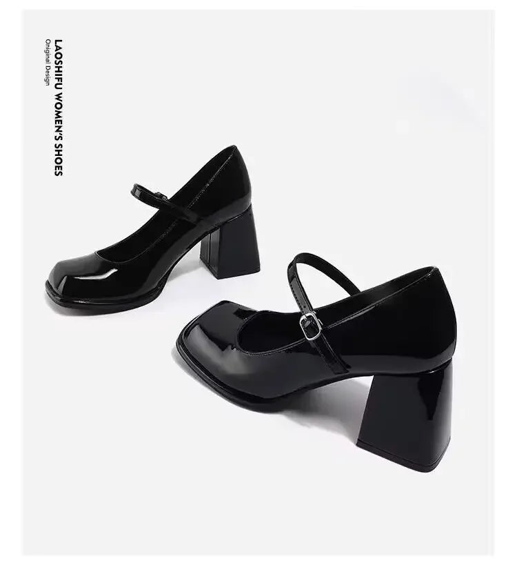 Janes Vintage Black Sandals