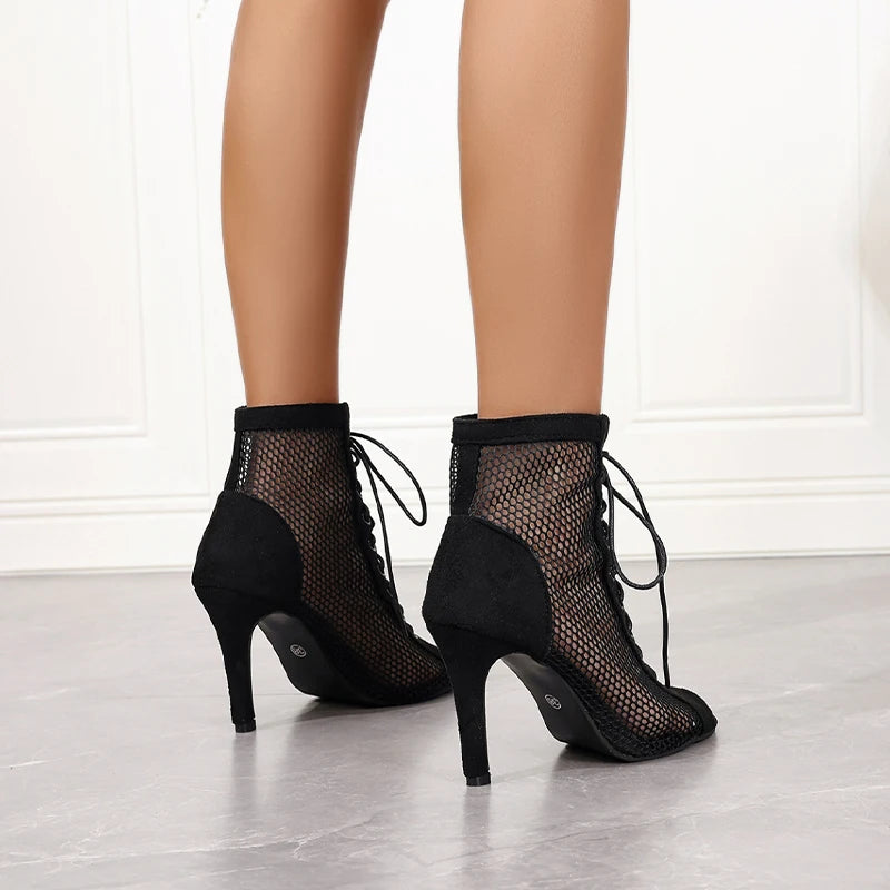 New Pupms Women High Top